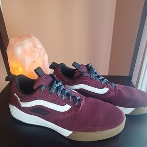 Vans Men's Ultrarange Pro Port Royale Skateboard Sneakers Size US11.5